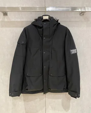 バーバリー グランブル メンズ ブラック カジュアル アウトドア ラミネート スキーダウンジャケット（Burberry000018）