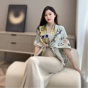 エルメス「プレシャスパラダイス」ホワイトカシミヤショール 136*137（Hermès000043）