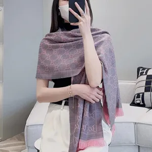 グッチ ピンクグレー クラシックGGパターン ウールマフラー 48*180（Gucci000078）