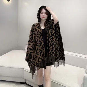 フェンディ ブラウン FFジャカード カシミア フード付きケープ 140x140（Fendi000051）