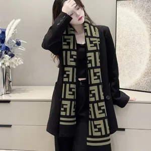 フェンディ ブラック FFジャカード 両面ウールマフラー 35x180cm（Fendi000044）