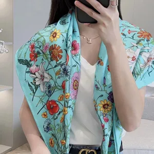 グッチ ティール フローラルプリント シルクツイル スクエアスカーフ 90*90（Gucci000037）