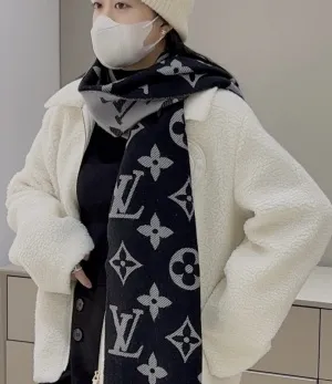 ルイヴィトン「シンプリー LV モノグラム」ブラック ウールマフラー 35×180cm（M76964）