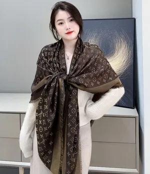 ルイヴィトン「モノグラムシャイン」シルクショール ブラウン 140×140cm（M75122）
