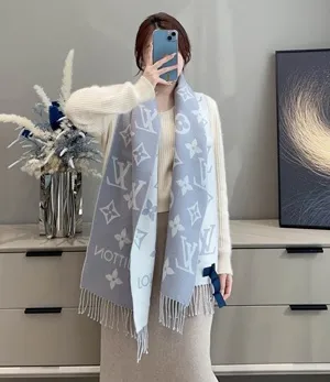 ルイヴィトン「LV エッセンシャル」ウール ロングマフラー グリクレール 34×186cm（M77727）
