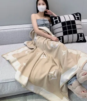 ルイヴィトン「プラッドモノグラムフラワー」ベージュ/ライトブラウン 両面ウールブランケット 103×140cm（GI0738）