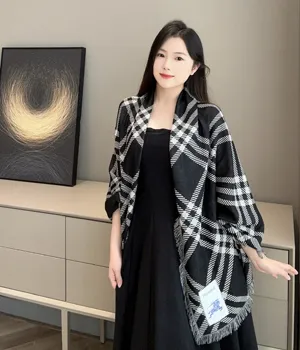 バーバリー ブラック ワイドサイズ チェック ウールブレンド マフラー 200 x 65cm（81143671）