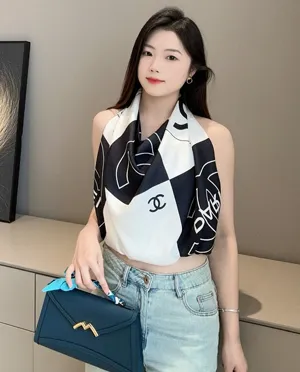 シャネル「ナインスクエア」ブラック＆ホワイト シルク スクエアスカーフ 90x90cm（Chanel000045）