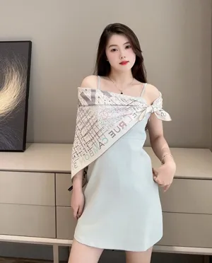 シャネル「31 Rue Cambon」ホワイトシルクスクエアスカーフ 90x90cm（Chanel000065）