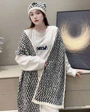 シャネル「スキー コレクション」ブラック＆ホワイト ダイヤモンドキルティング カシミアマフラー 195 x 35cm（Chanel000091）