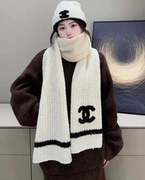 シャネル「テディベア」ホワイト ニット カシミアマフラー/ビーニーセット 190 x 30cm（Chanel000106）