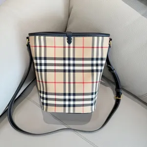 バーバリー アシュビー ベージュ ミニチェック バケットバッグ（8102171）