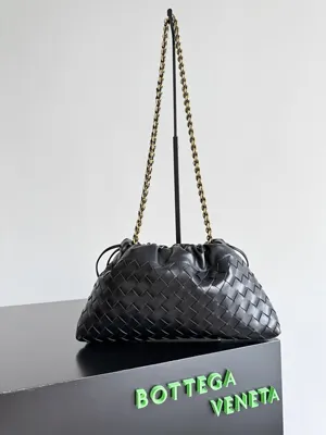 ボッテガヴェネタ ダストバッグ ノッテ ブラック カーフスキン レディース クラッチバッグ（839394）