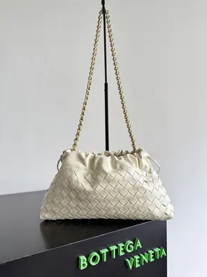 ボッテガヴェネタ ダストバッグ ノッテ シーソルトカーフスキン レディース クラッチバッグ（839394）