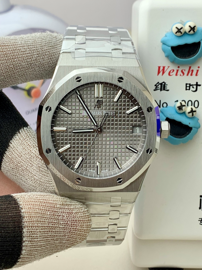 VS.Factory製 オーデマピゲスーパーコピー ロイヤルオーク 15500 年間ベストセラー 丹東4302一体型ムーブメント搭載（最新セラミックボールベアリング版）