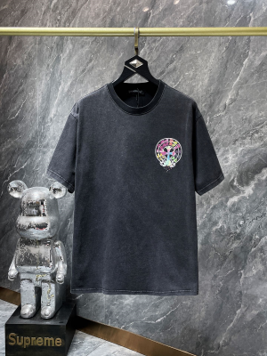 Chrome Hearts (クロムハーツ) 2025SS 新作 カラフル馬蹄クロス＆サンスクリット ヴィンテージウォッシュ プレミアムTシャツ（ブラック）