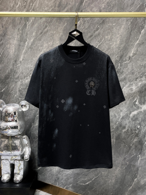 Chrome Hearts (クロムハーツ) 2025SS 新作 レトロヴィンテージウォッシュ メタルホースシュー＆スクロール プレミアムTシャツ（ブラック）