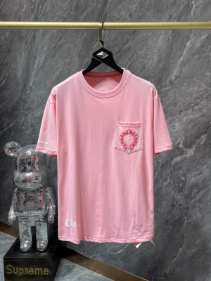 Chrome Hearts (クロムハーツ) 2025SS 新作 クラシックファントムクロス＆レッドホースシュー プレミアムTシャツ