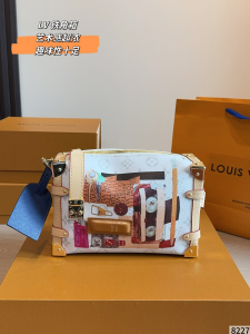 【2027早春リゾート?限定】ルイヴィトン ボクシンググローブ?ポシェット モノグラム?ホワイト 24×16cm