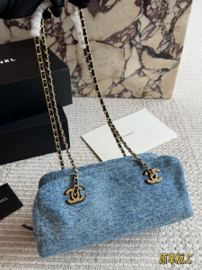 シャネルボウリングバッグ デニム素材 ゴールド金具 チェーンストラップ付き 30cm