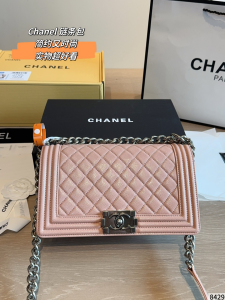 シャネル Le Boy チェーンバッグ サクラピンク キャビアスキン シルバー金具