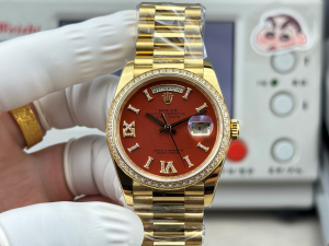 ロレックス デイデイト 36 Ref.228238：イエローゴールド×レッドダイヤル×ダイヤモンドベゼル｜成功者の象徴
