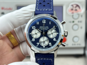 【新入荷】ブライティング ノヴィタイマー Ref. AB015212.BF26.743P.A20BA.1：ETA7750ムーブメント×ステンレスケース×ブルーダイヤル｜パイロット時計の伝統とモダンなスタイル