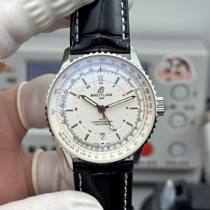 【新入荷】ブライティング ノヴィタイマー GMT Ref. A23322101B1A1：ETA7753ムーブメント×ステンレスケース×ホワイトダイヤル｜GMT機能搭載のクラシックなパイロット時計