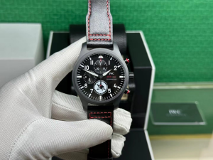 IWC パイロット?ウォッチ?クロノグラフ “ザ?エディション”（型番：IW389103）
