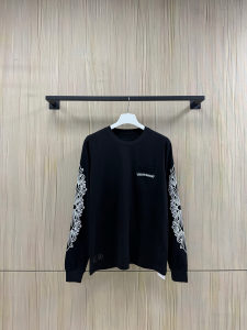 【Chrome Hearts】クロムハーツ ASPENシティ限定 ロングスリーブTシャツ ブラック バタフライプリント 32番手双糸コットン 稀少アイテム