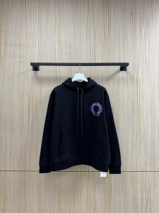 【Chrome Hearts】クロムハーツ パーカー ブラック 紫ラメ马蹄形ロゴ 背面サンスクリット VIC亲友限定 稀少アイテム