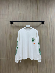 【Chrome Hearts】クロムハーツ LA限定 ロングスリーブTシャツ ホワイト グリーン藤蔓＆ソードエンブレム 32番手双糸コットン 稀少アイテム