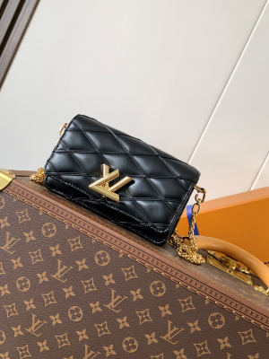 ルイ?ヴィトン Louis Vuitton M13139 Wallet On Chain Go-14 ブラック キルティングラムレザー L ツイストロック チェーンショルダーバッグ
