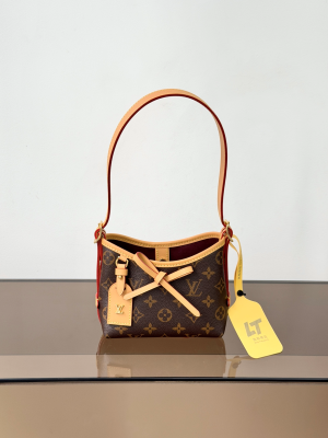 ルイ?ヴィトン Louis Vuitton Nano Carryall M2A711 モノグラム ミニショルダーバッグ