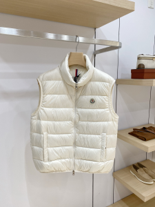 モンクレール Moncler 新作 ハイネックダウンベスト ホワイト 男女兼用 hicopymn016