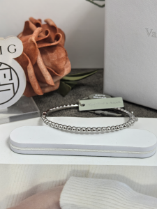 【Van Cleef & Arpels】ヴァンクリーフ＆アーペル Perlée（ペルレ） ラウンドビーズ バングル シルバーカラー 升级款（アップグレード版）