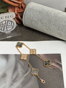 【Van Cleef & Arpels】ヴァンクリーフ＆アーペル アルハンブラ 5モティーフ ブレスレット グレーマザーオブパール＆ダイヤモンド ローズゴールド 新P1対版級