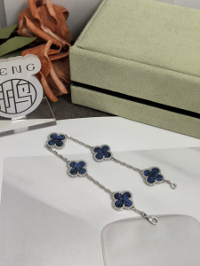 【Van Cleef & Arpels】ヴァンクリーフ＆アーペル アルハンブラ 5モティーフ ブレスレット ピーターサイト 925純銀?プラチナメッキ 新P1対版級