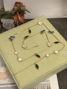 【Van Cleef & Arpels】ヴァンクリーフ＆アーペル フルイ バタフライ ロングネックレス ラピスラズリ＆マザーオブパール ゴールド 升级款（市場頂級）