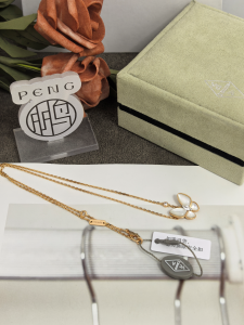 【Van Cleef & Arpels】ヴァンクリーフ＆アーペル フラワー ネックレス 白蝶貝 ローズゴールド V金