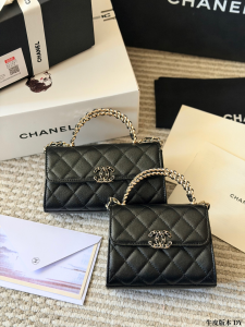 【CHANEL】シャネル 25S ハンドル Kelly WOC ブラック キャビアスキン ゴールド金具 オープンワークハンドル 2WAY (公式型番: CHANEL-25S-HANDLE-KELLY-WOC-BLACK-GOLD-19CM)